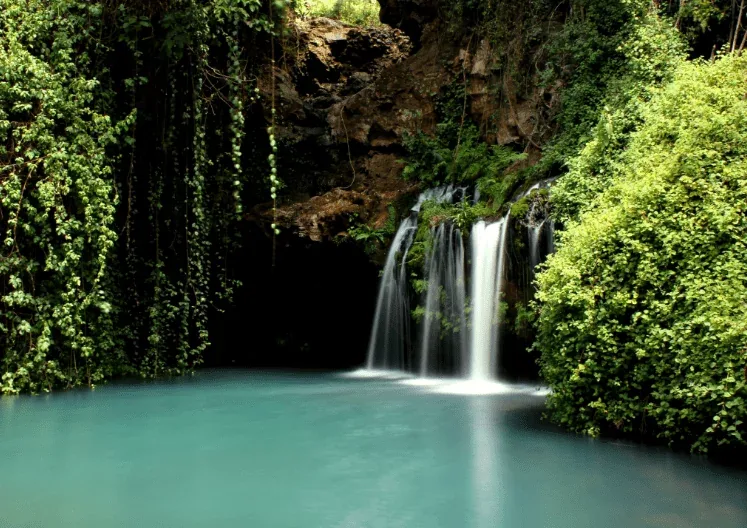 Waterfalls and wild pools at Ngare Ndare